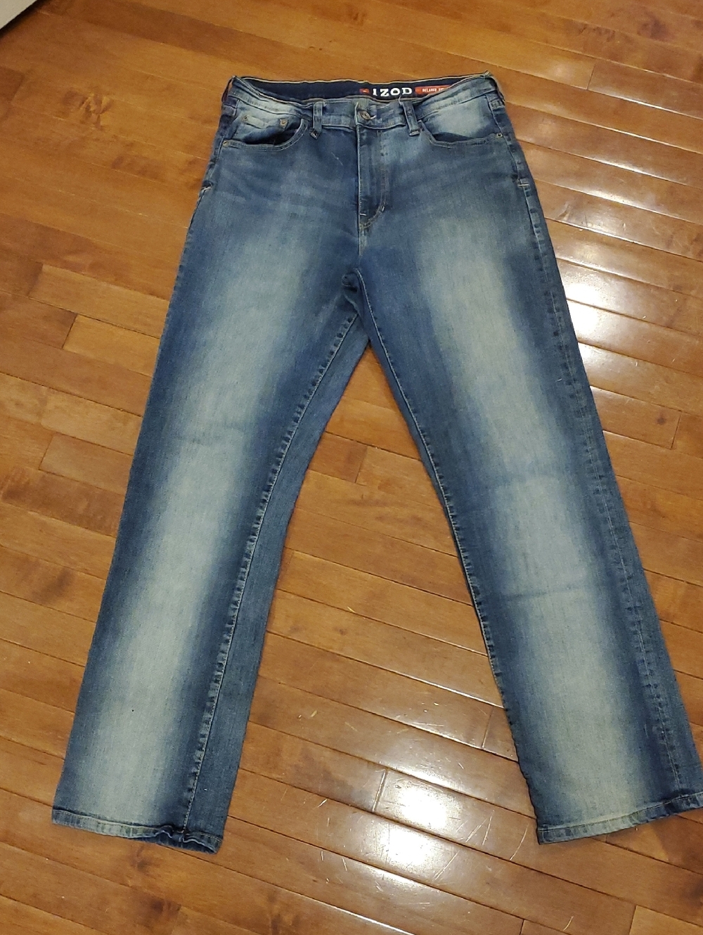 IZOD Men's Blue Washed Relaxed-Leg Jeans